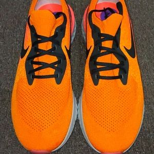 Nike Epic React size 14